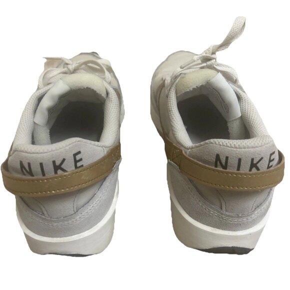 Nike Waffle Debut FD0555-100 Light Orewood Brown Metallic Gold Women’s Size 8.5 - Picture 6 of 7